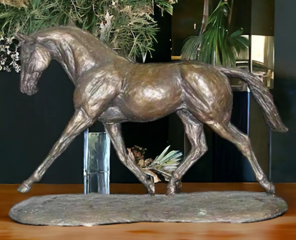 harriet glen horse sculpture