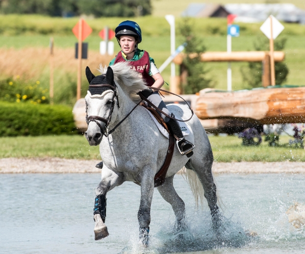 cross country horseback riding