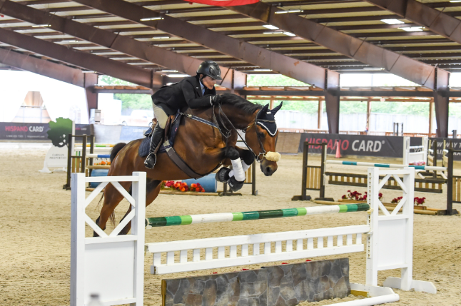 hill country riding academy